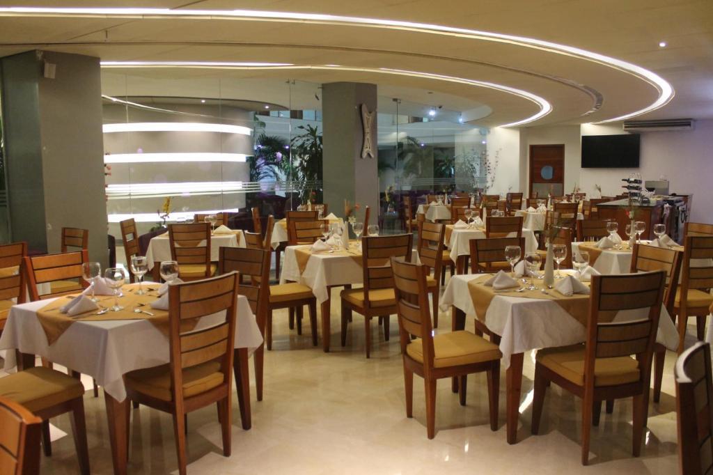 Hotel Atrium Plaza Барранкілья Екстер'єр фото